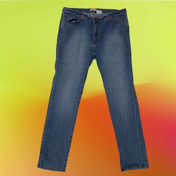 C'EST Tai Medium Wash Blue Denim Skinny Jeans - Picture 11 of 12